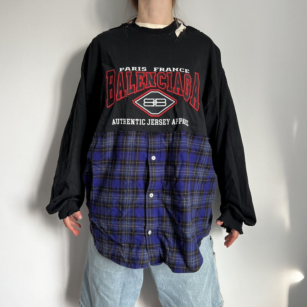 Balenciaga Balenciaga B Authentic Patch Long Sleeve Shirt Size US S / EU 44-46 / 1 - 4 Thumbnail