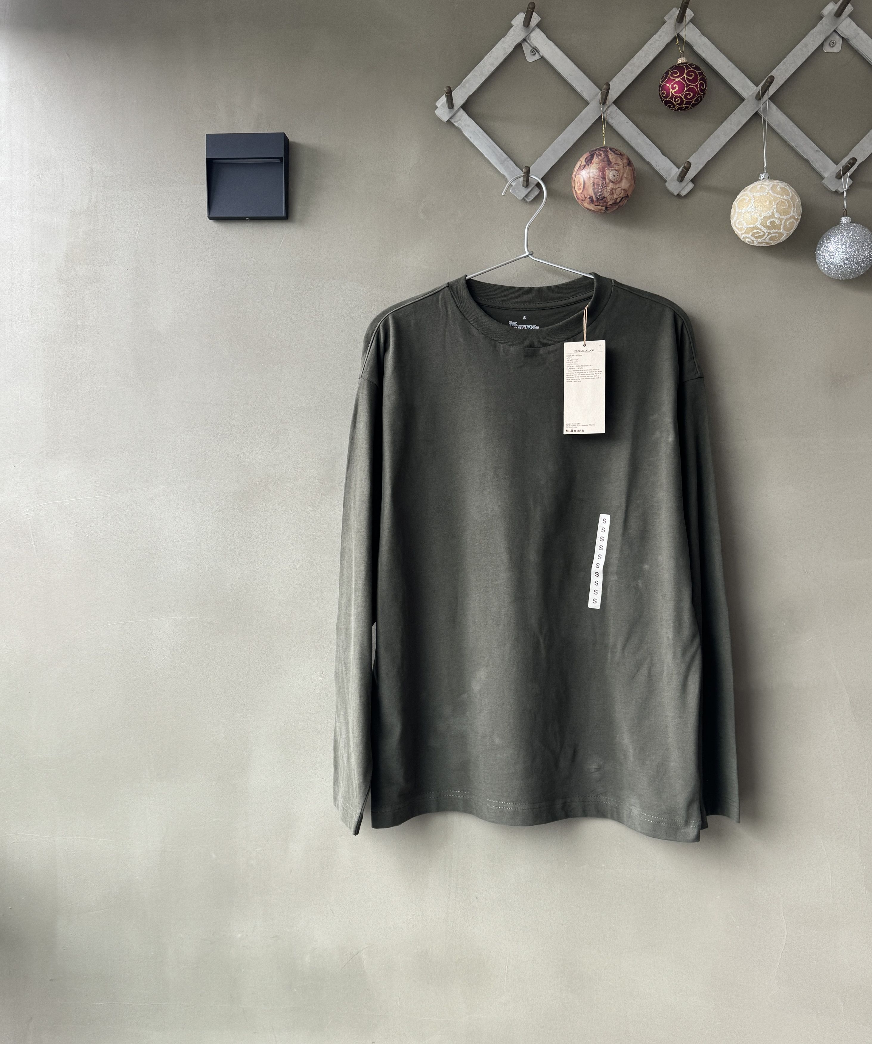 Muji MUJI Japan Mens Brushed Jersey Africa Cotton Army T Shirt Size US S / EU 44-46 / 1 - 3 Thumbnail
