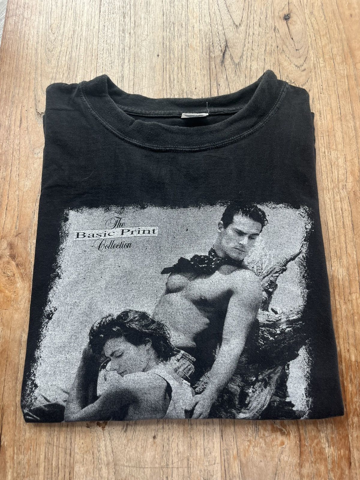 Vintage Vintage The Basic Print Collection Photos Promo 90’s Tshirt Size US XL / EU 56 / 4 - 1 Thumbnail