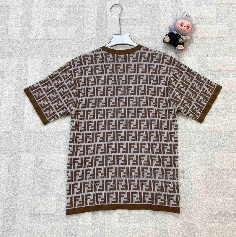 Fendi Fendi Brown Cotton Women's T-Shirt in Size M . Size M / US 6-8 / IT 42-44 - 2 Thumbnail