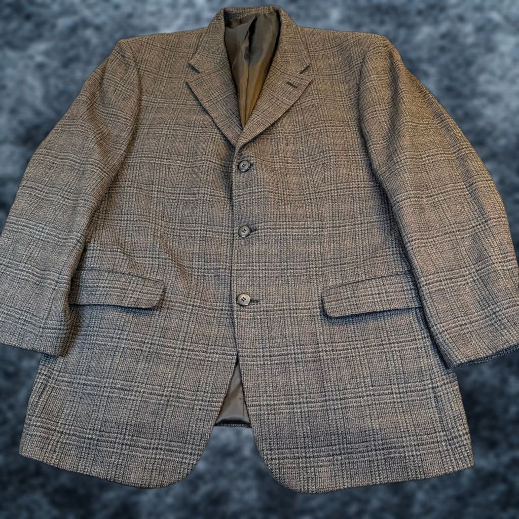 Jones New York VINTAGE Jones New York Marshall Fields Mens 41R Grey Plaid 3-Button Blazer Sport Coat Size 42R - 1 Thumbnail