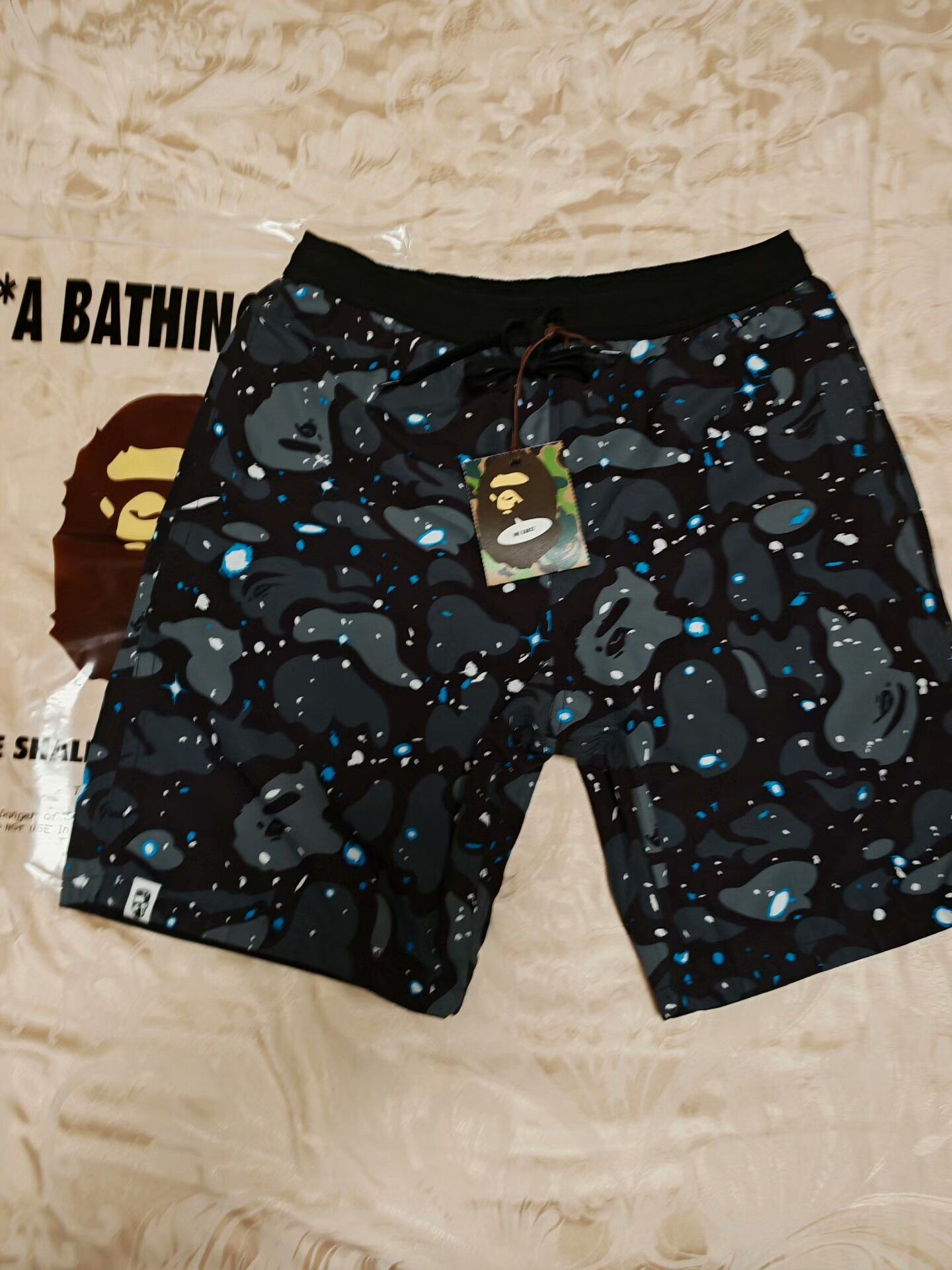 Bape Bape Shorts M Men Size US 32 / EU 48 - 1 Thumbnail