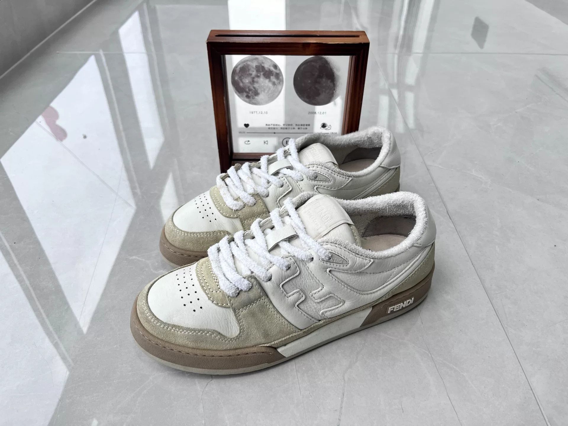 Fendi Fendi Multi Lowtop Sneakers us_6 Women Size US 6 / IT 36 - 1 Thumbnail