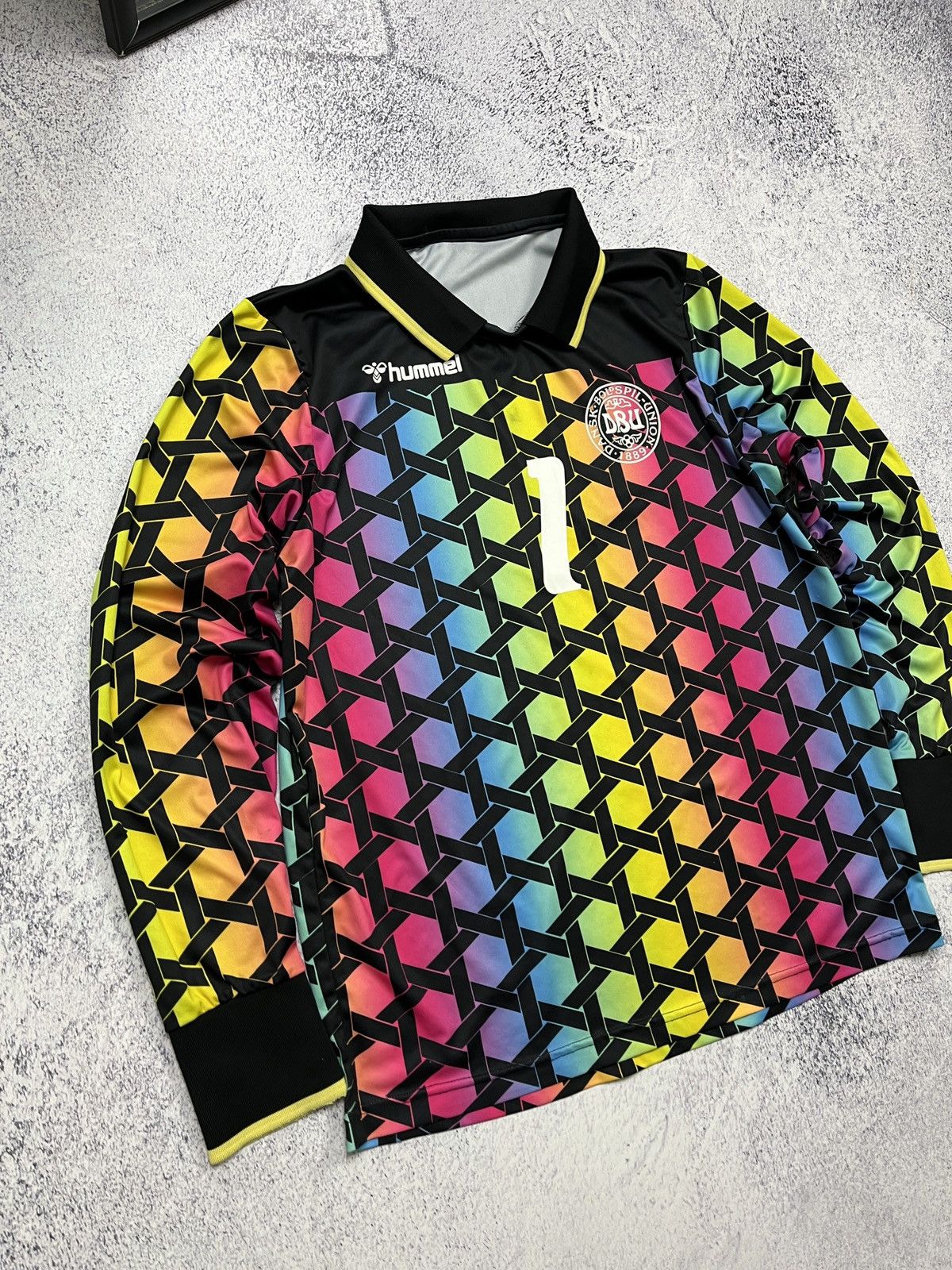 Other Hummel Denmark Goalkeeper Football Shirt 1992 Reproduction Size US M / EU 48-50 / 2 - 4 Thumbnail