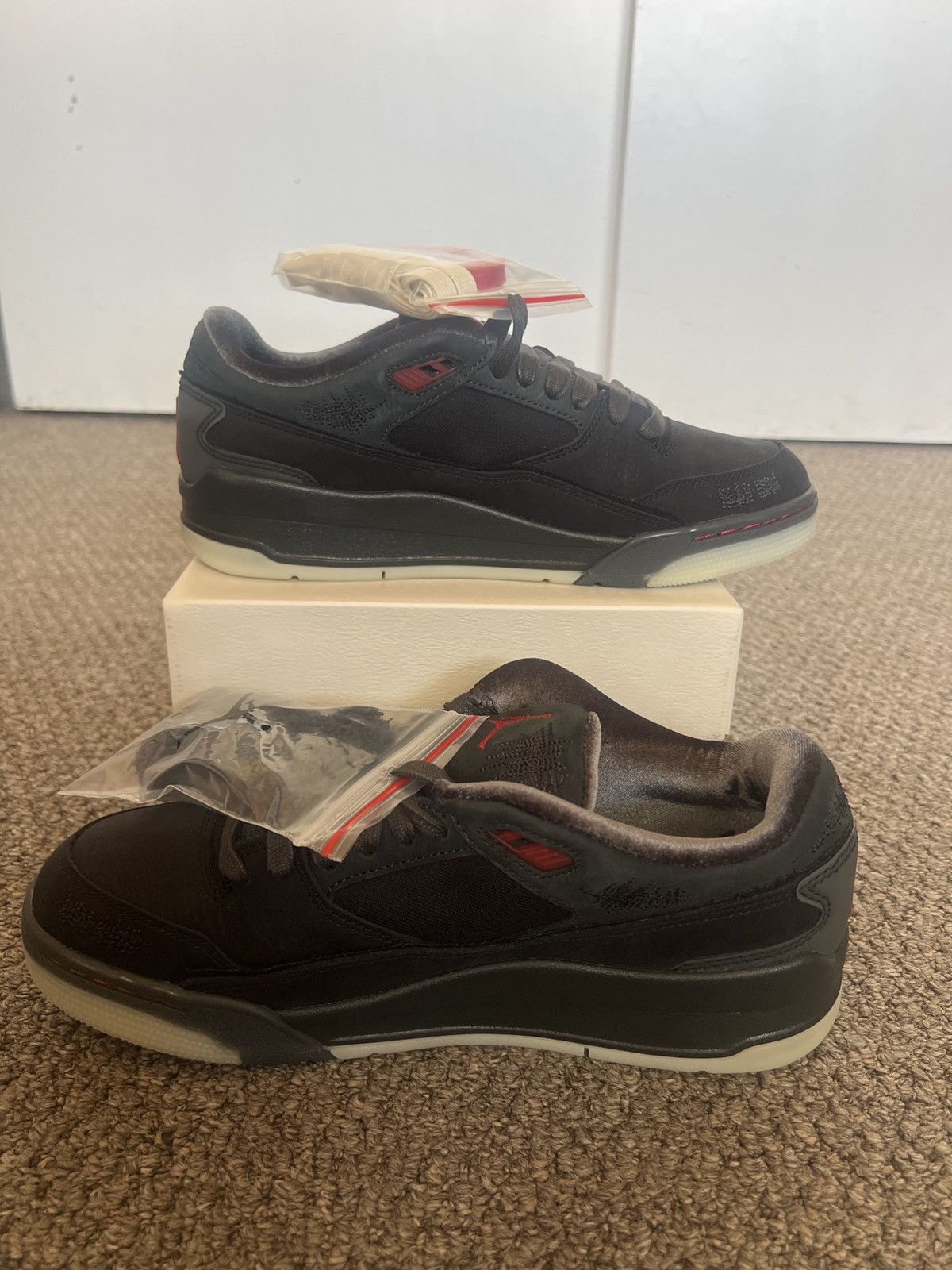 Other Jordan Flight Court SP Size US 10 / IT 40 - 2 Thumbnail
