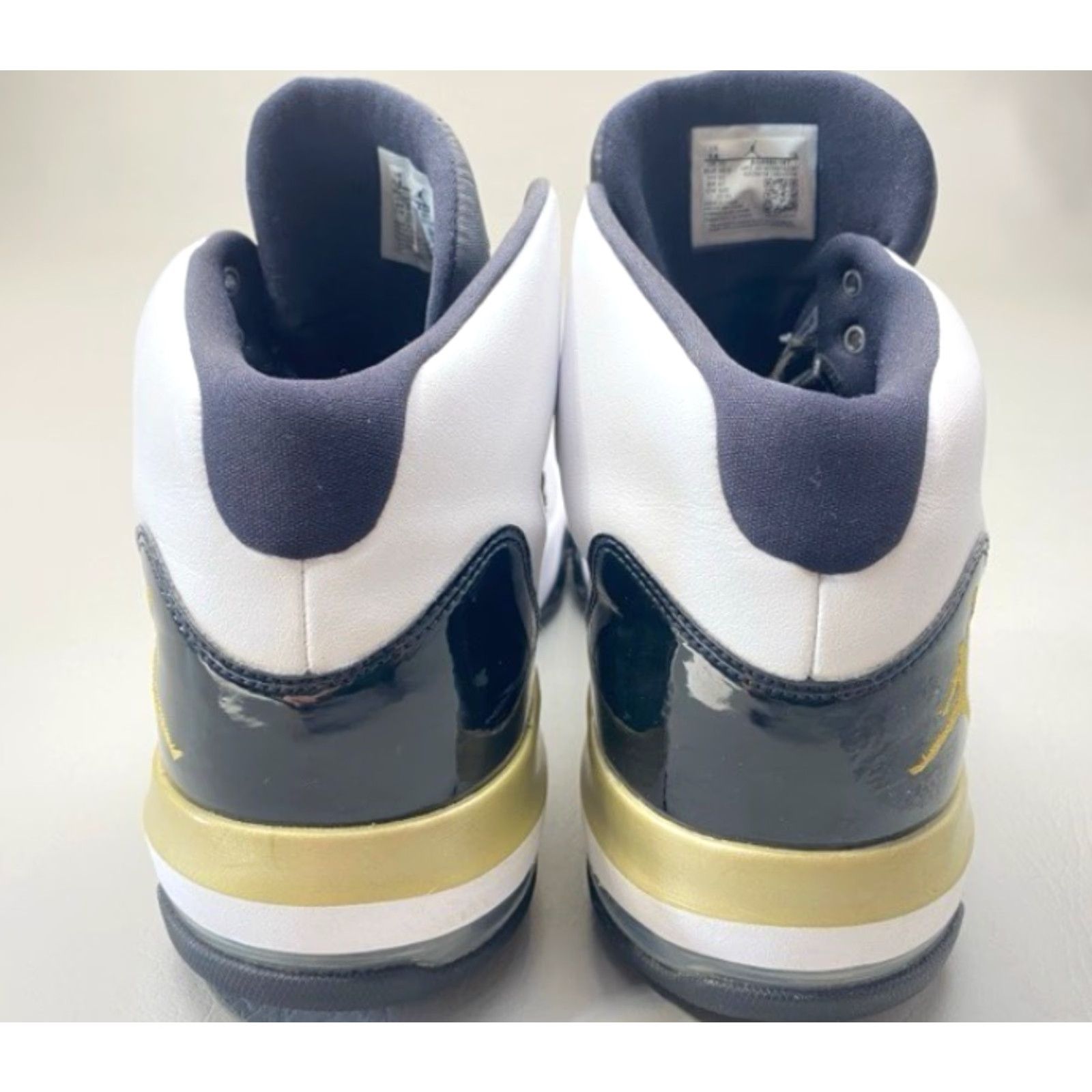 Jordan Brand Air Jordan Max Aura Golden Knights Men's Size 14 White Black Gold AQ9084-107 Size US 14 / EU 47 - 5 Thumbnail