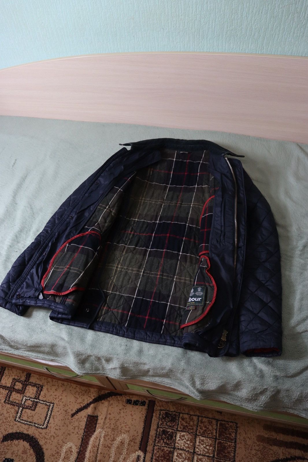 Barbour Barbour Classic Tartan Quilted Jacket Men’s M Navy Corduroy Size US M / EU 48-50 / 2 - 2 Thumbnail
