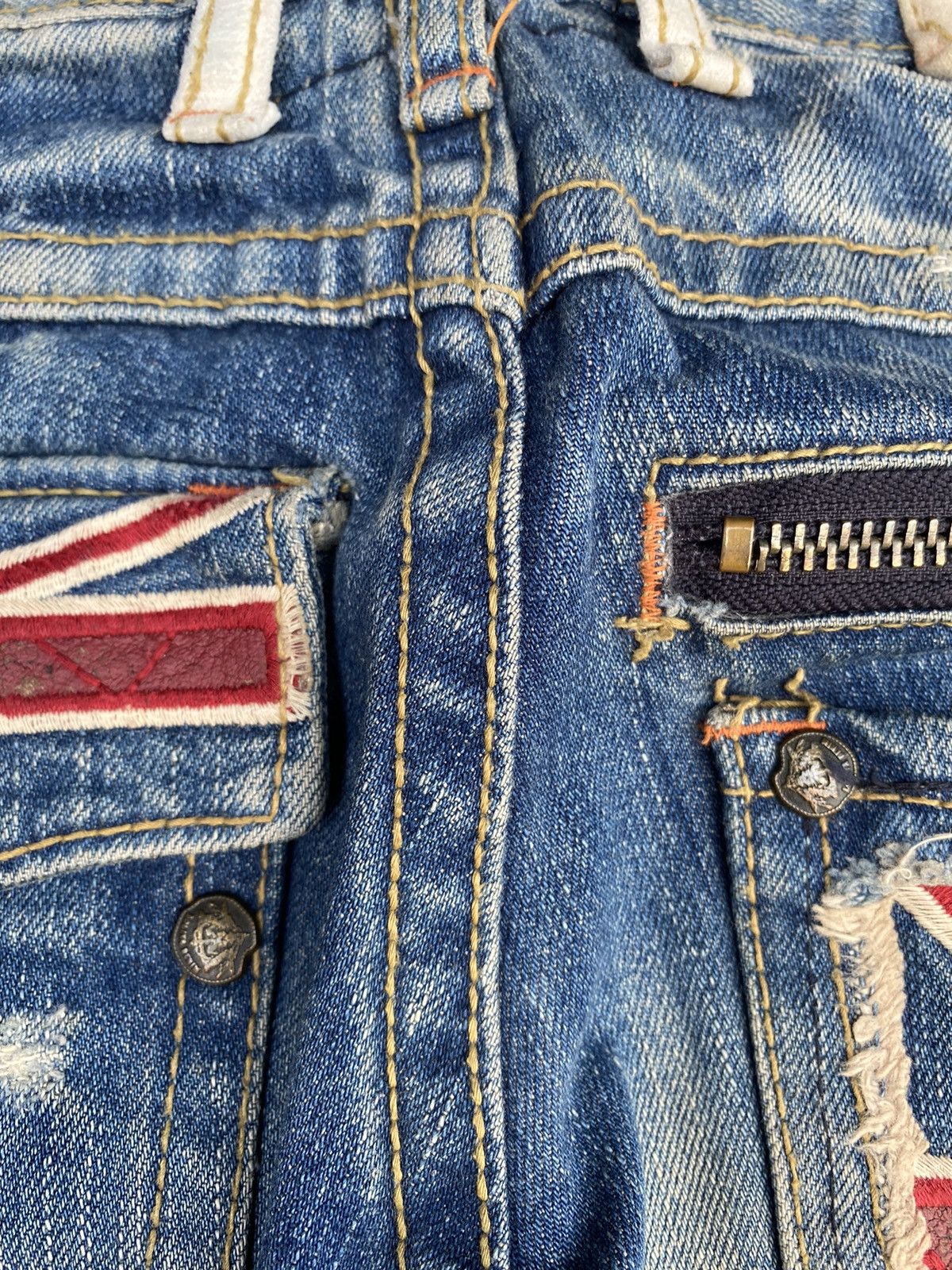 If Six Was Nine × Japanese Brand × Le Grande Bleu (L.G.B.) Yoshimoto Nara x Lolita Jeans Distressed Pants Size US 30 / EU 46 - 7 Thumbnail