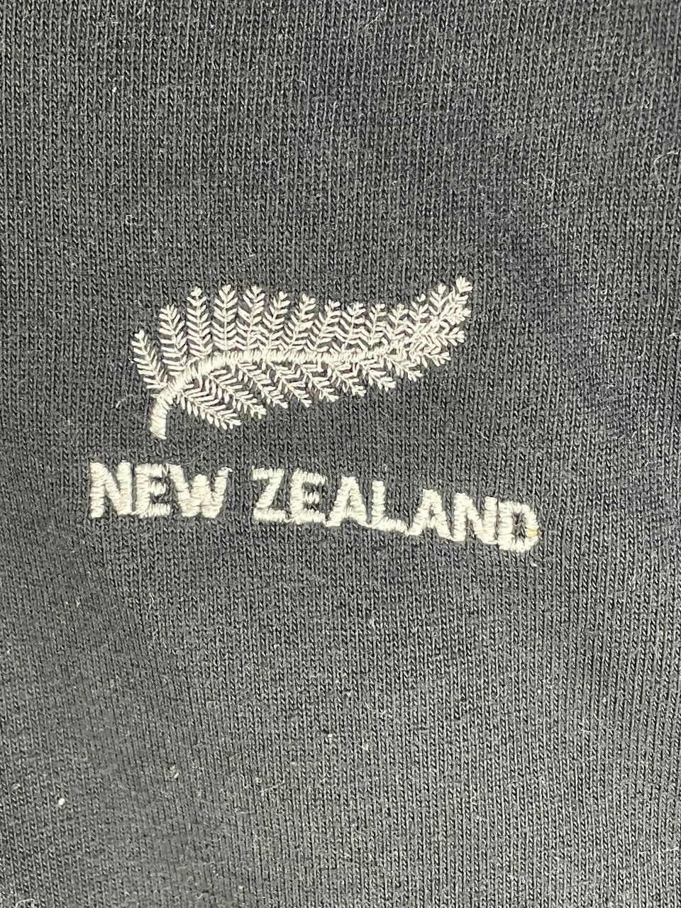 Canterbury of New Zealand Vintage 90s canterbury all blacks rugby shirt size S Size US S / EU 44-46 / 1 - 8 Thumbnail