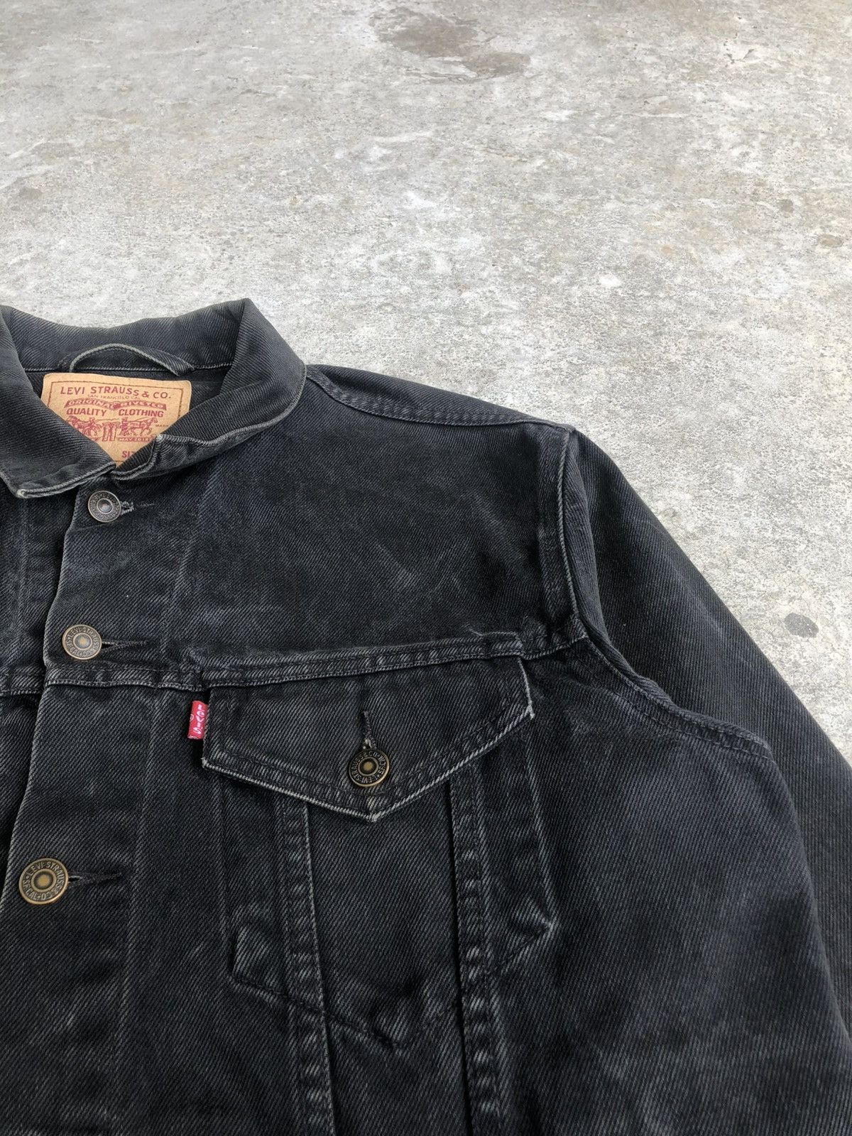 Levi's Vintage Levi’s Denim Jacket Distressed Size US L / EU 52-54 / 3 - 14 Thumbnail