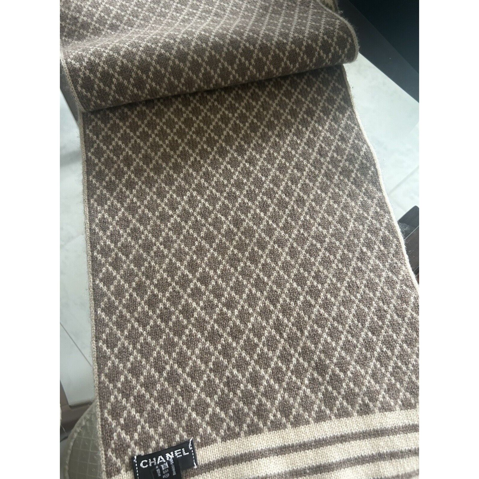 Chanel CHANEL Milk tea Beige CC Logo Cashmere Scarf Wrap Stole Size ONE SIZE - 5 Thumbnail