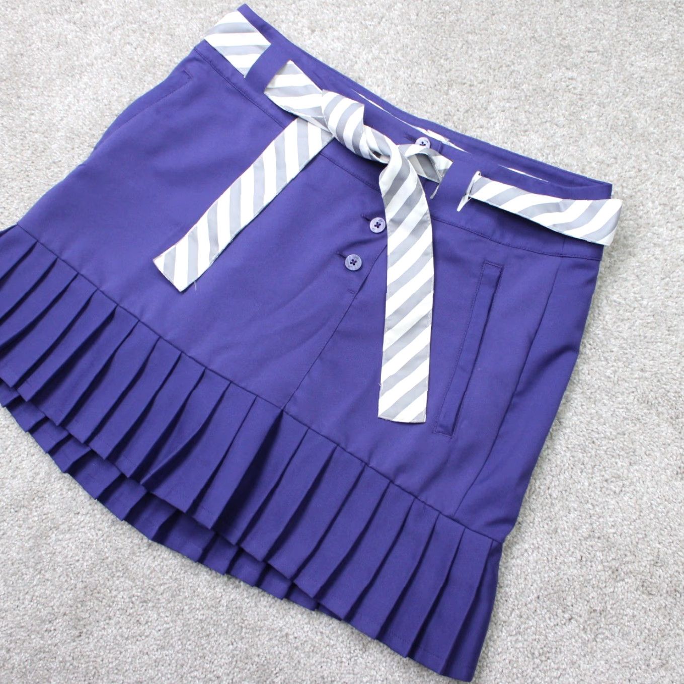 Nike Nike Golf Skort Womens 8 Purple Dri-Fit Pleated Shorts Skort with Belt Side Pockets Casual Summer/White Rules Size 30" / US 8 / IT 44 - 2 Thumbnail