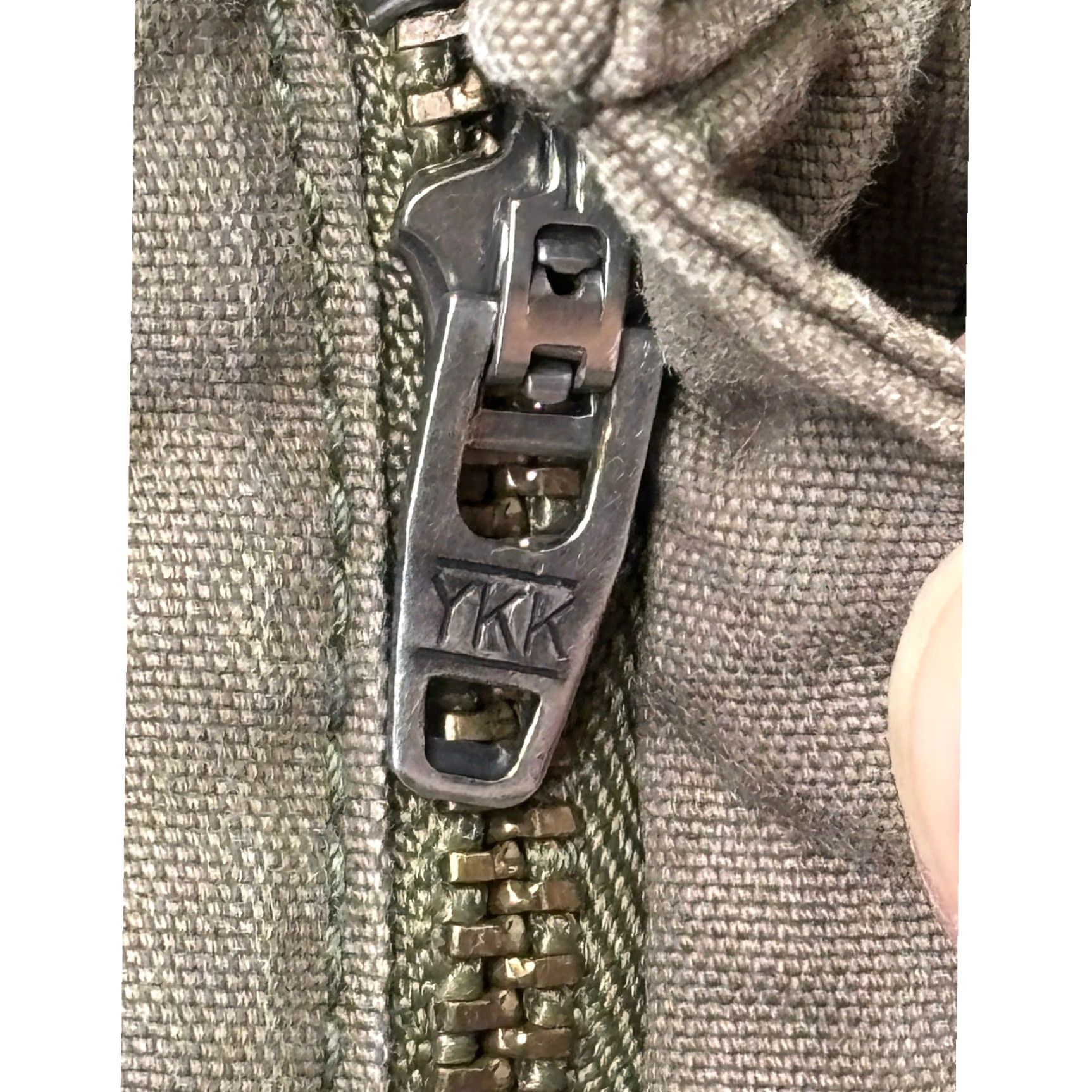Vintage VINTAGE LLBean Cargo Pants Mens 40x34 Tan Khaki Utility Outdoor Work Adventure Size US 40 / EU 56 - 4 Thumbnail