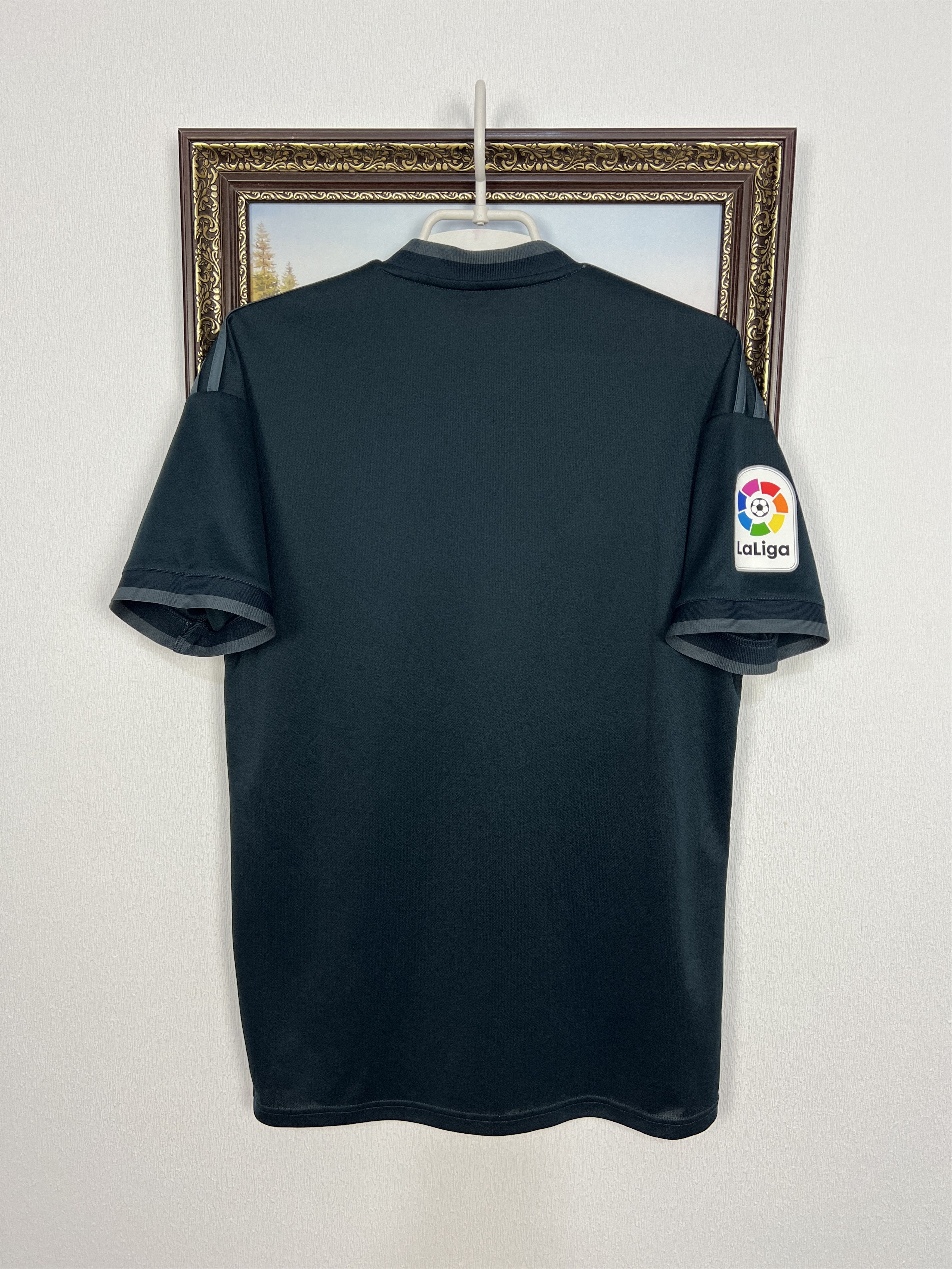 Adidas Real Madrid Away football shirt 2018 Soccer Adidas Jersey Size US S / EU 44-46 / 1 - 11 Thumbnail
