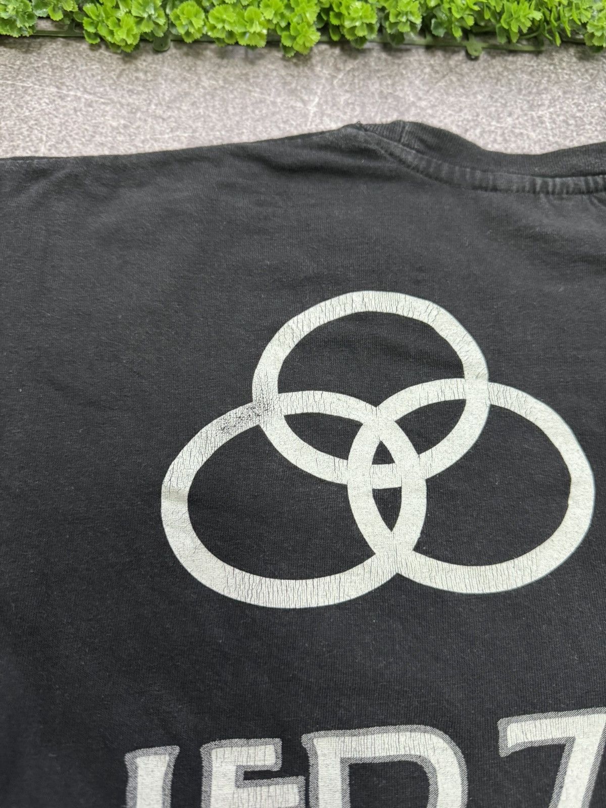 Band Tees Vintage 2000s Led Zeppelin Icarus T Shirt Rock Band Size US XL / EU 56 / 4 - 15 Thumbnail