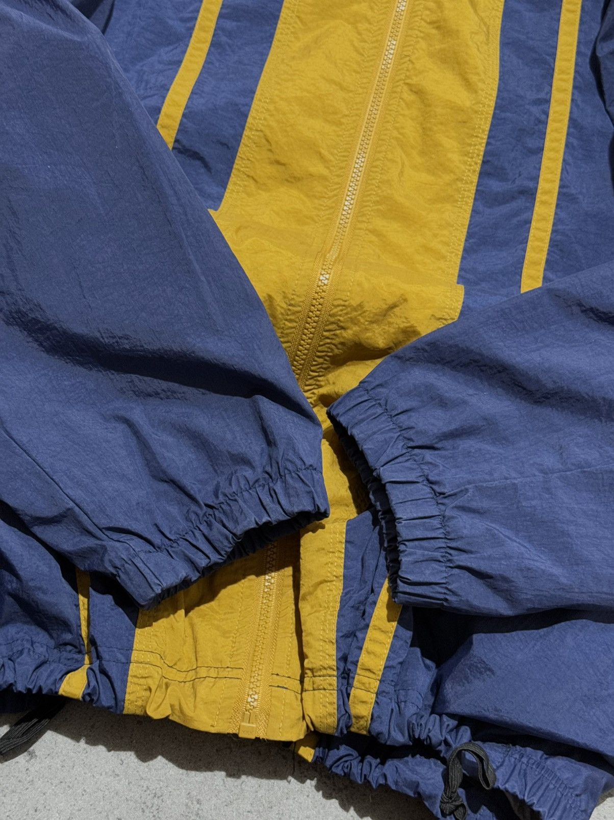 Nike Vintage 90s Nike Nylon Light Jacket Swoosh Boxy Adjustable Size US L / EU 52-54 / 3 - 6 Thumbnail