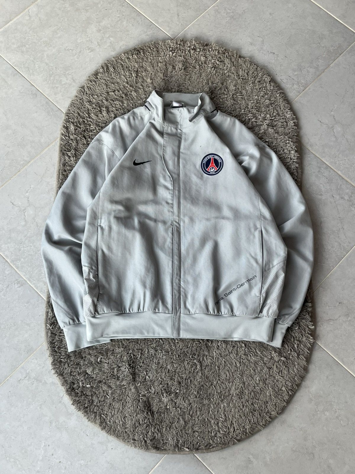 Nike Vintage capes PSG Size US M / EU 48-50 / 2 - 1 Thumbnail