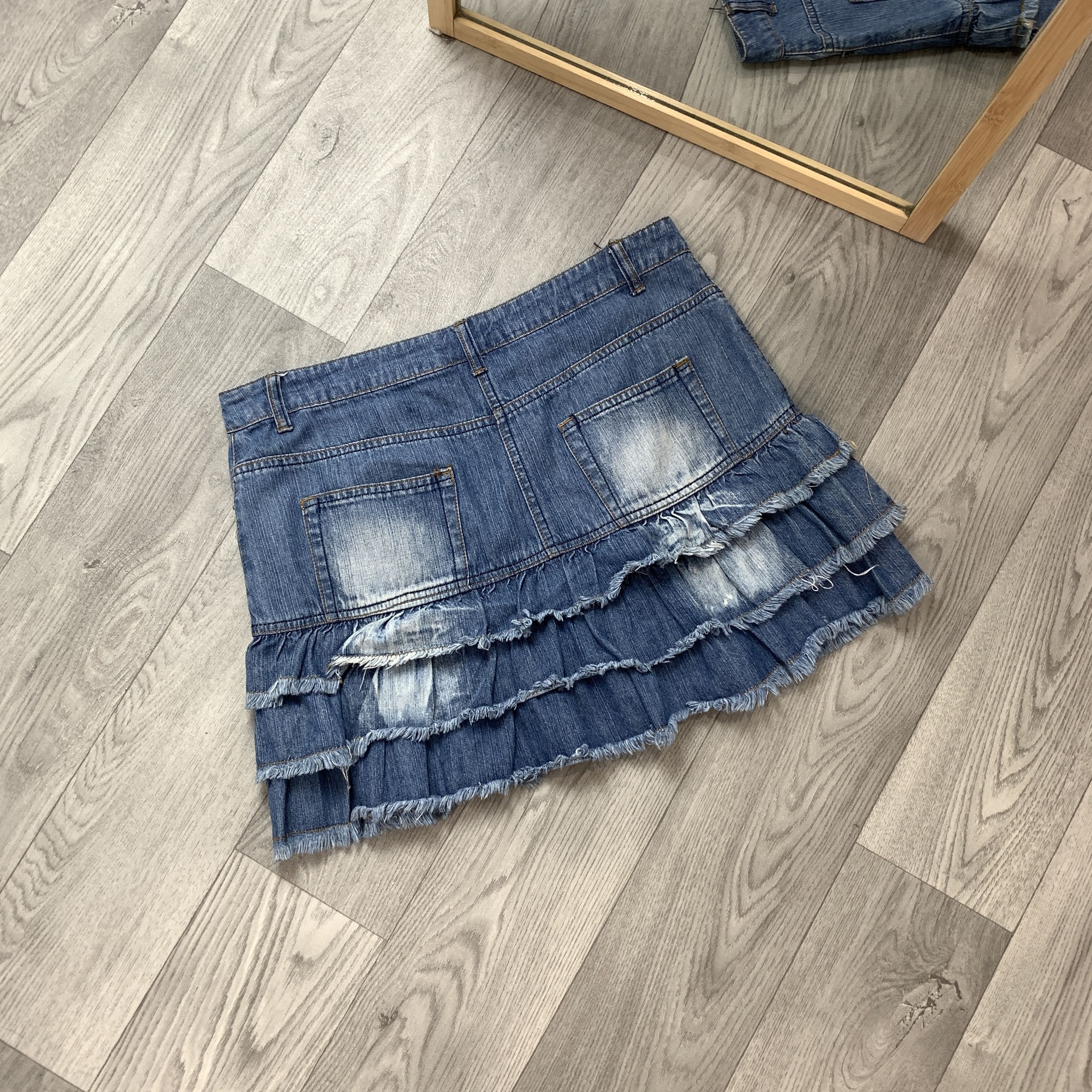 Japanese Brand Vintage Y2K Faded Low Rise Denim Blue Mini Skirt L Size 30" / US 8 / IT 44 - 4 Thumbnail