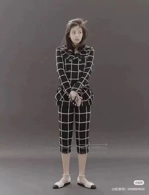 Chanel Chanel Checkered Cropped Pants. Size 31" - 7 Thumbnail