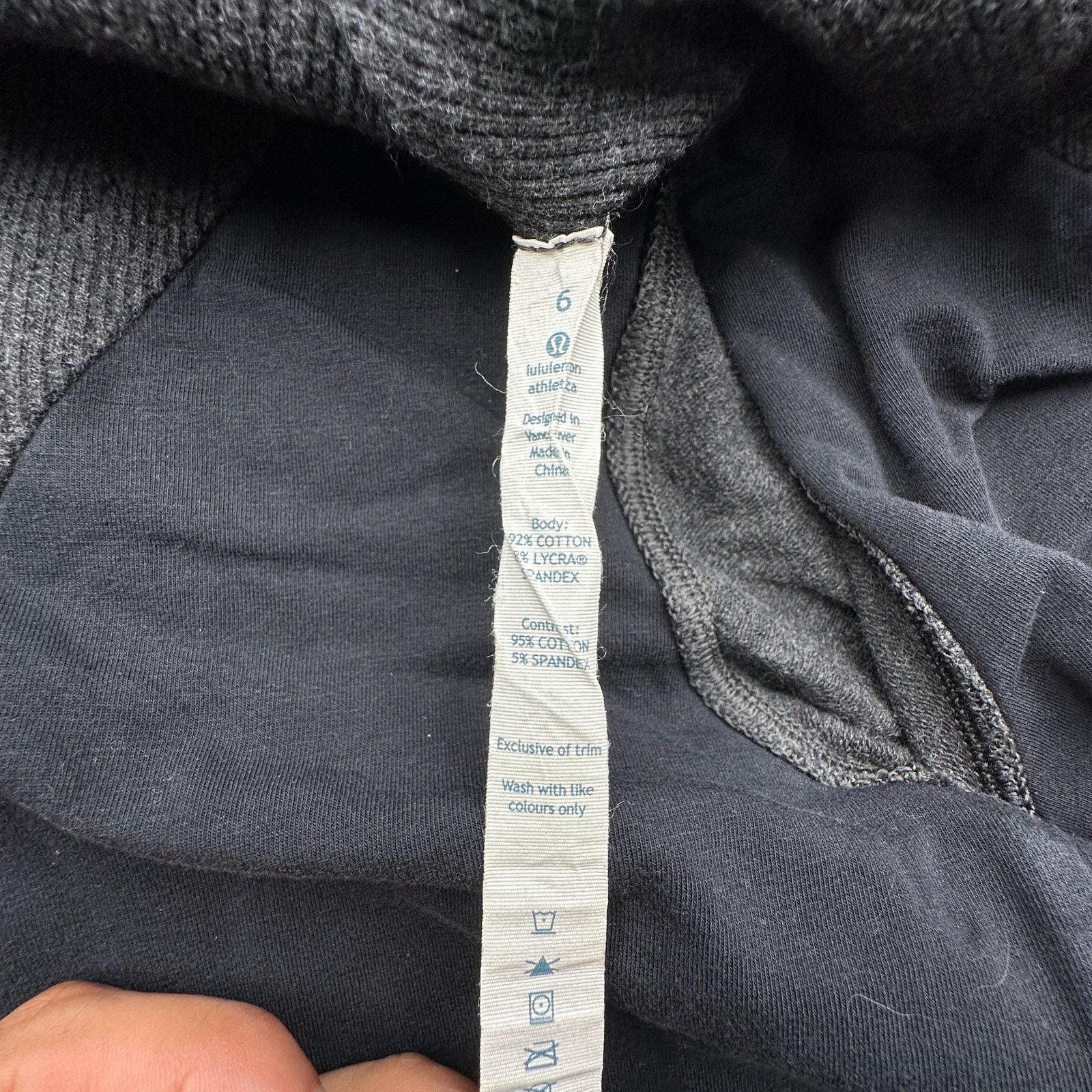 Lululemon Lululemon Gratitude Wrap Elbow Patch Gray Womens 6 Sweater Size M / US 6-8 / IT 42-44 - 2 Thumbnail