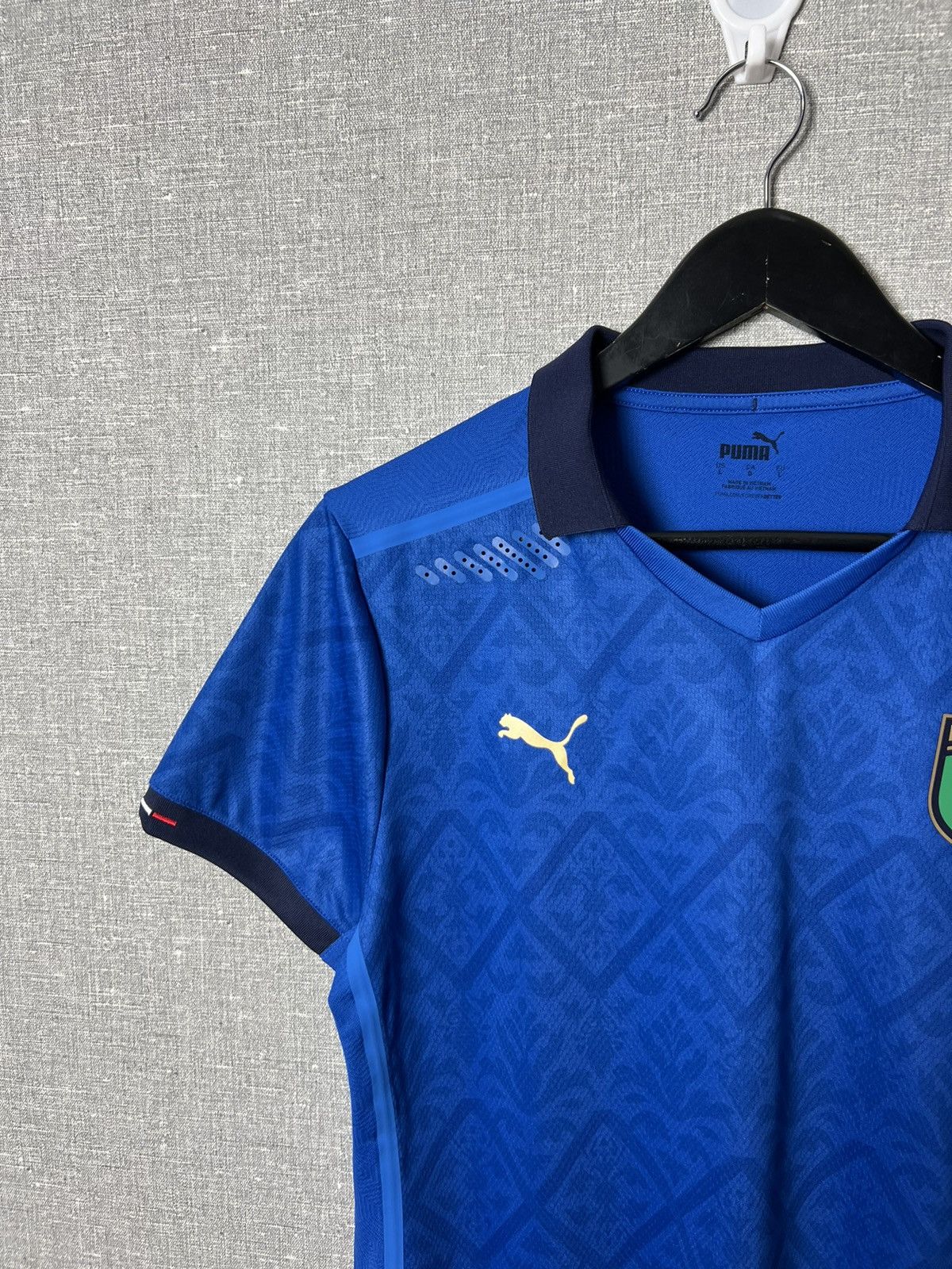 Puma 2020 / 2021 Puma Italy Player Issue Pro Home Jersey Size L / US 10 / IT 46 - 2 Thumbnail