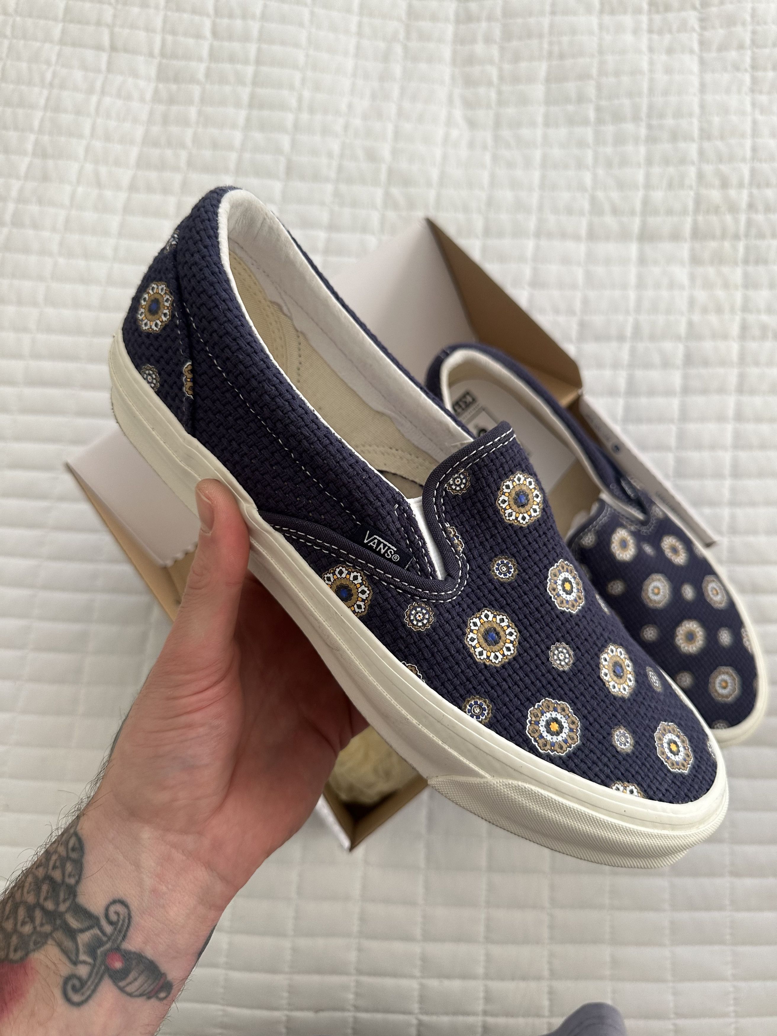 Kith × Vans Vans OG Classic Slip-On LX Kith for Vault Medallion Size US 11.5 / EU 44-45 - 5 Thumbnail
