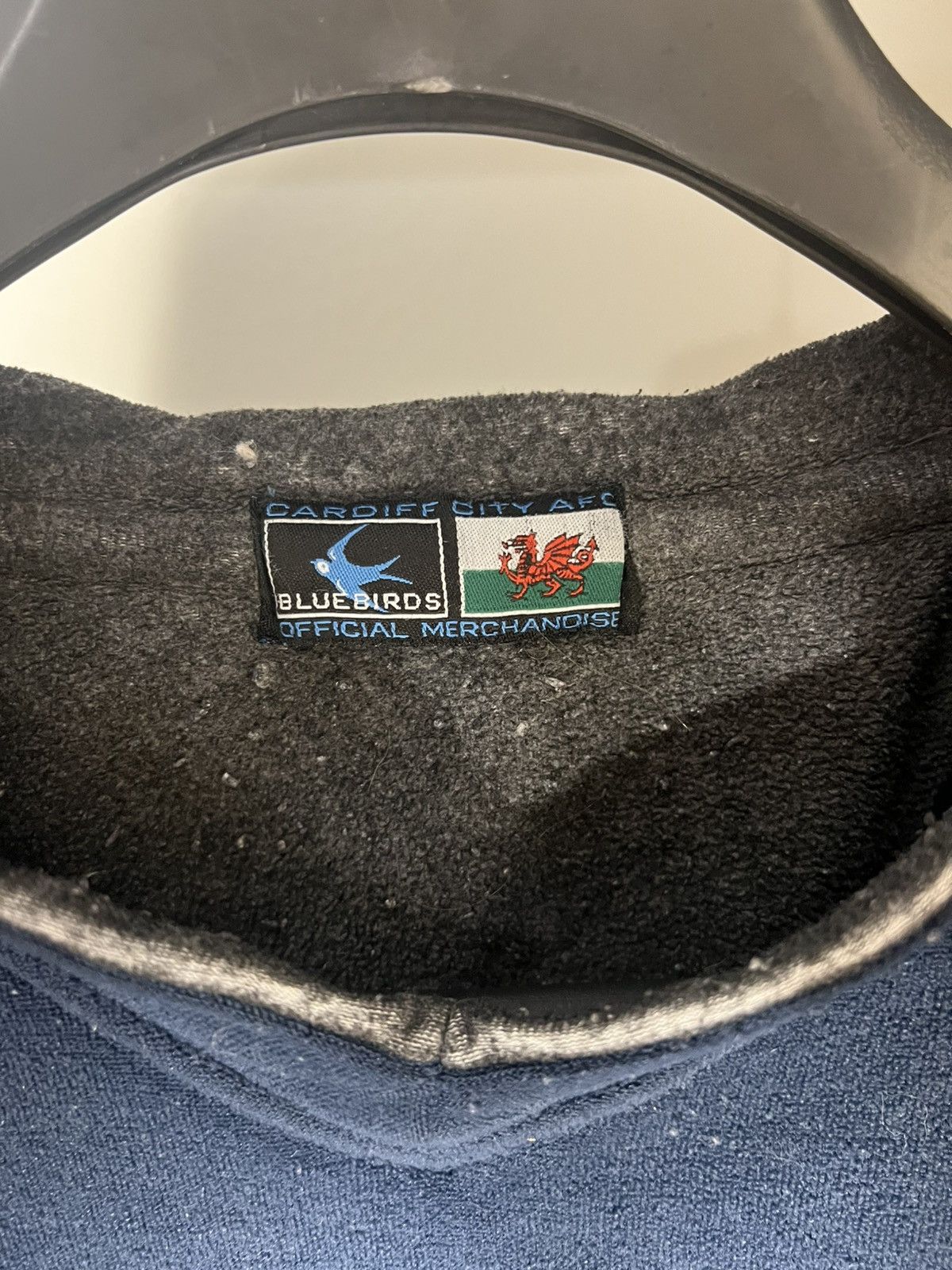 Vintage VERY RARE CARDIFF CITY ENGLAND SOCCER SWEATSHIRT RETRO 90s Size US M / EU 48-50 / 2 - 5 Thumbnail