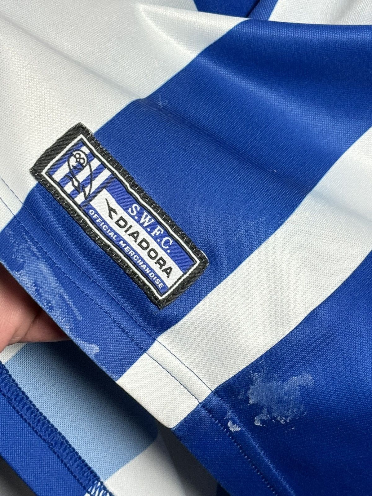 Diadora Sheffield Wednesday 03/05 Home Football Jersey Size US M / EU 48-50 / 2 - 10 Thumbnail