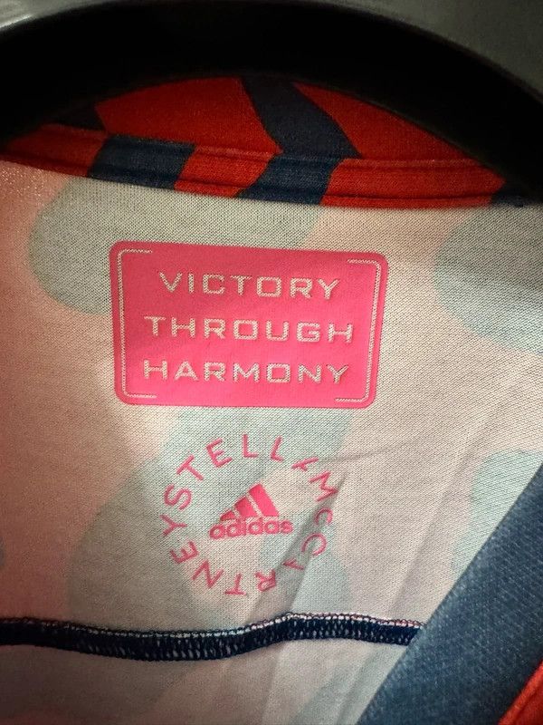 Adidas Arsenal FC Adidas x Stella McCartney 2022-23 Tee S fit M Size US M / EU 48-50 / 2 - 3 Thumbnail