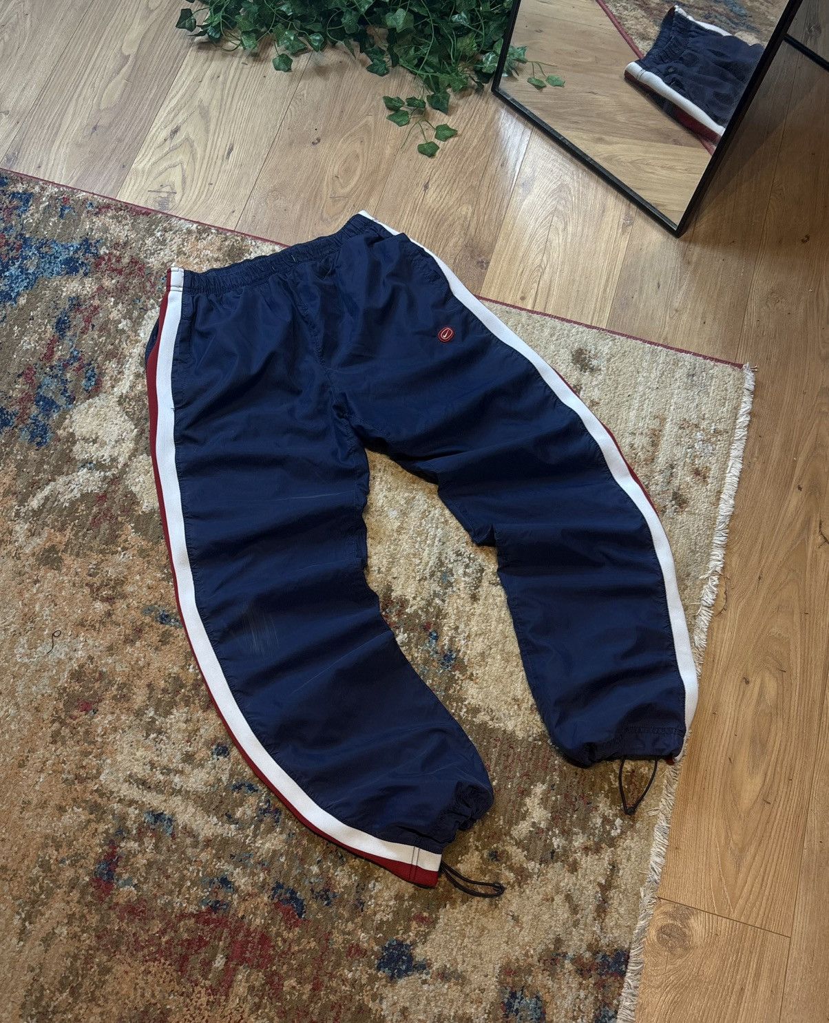 Nike 00s Nike Vintage Retro Oversized Track Pants Swoosh Logo Size US 33 - 1 Thumbnail