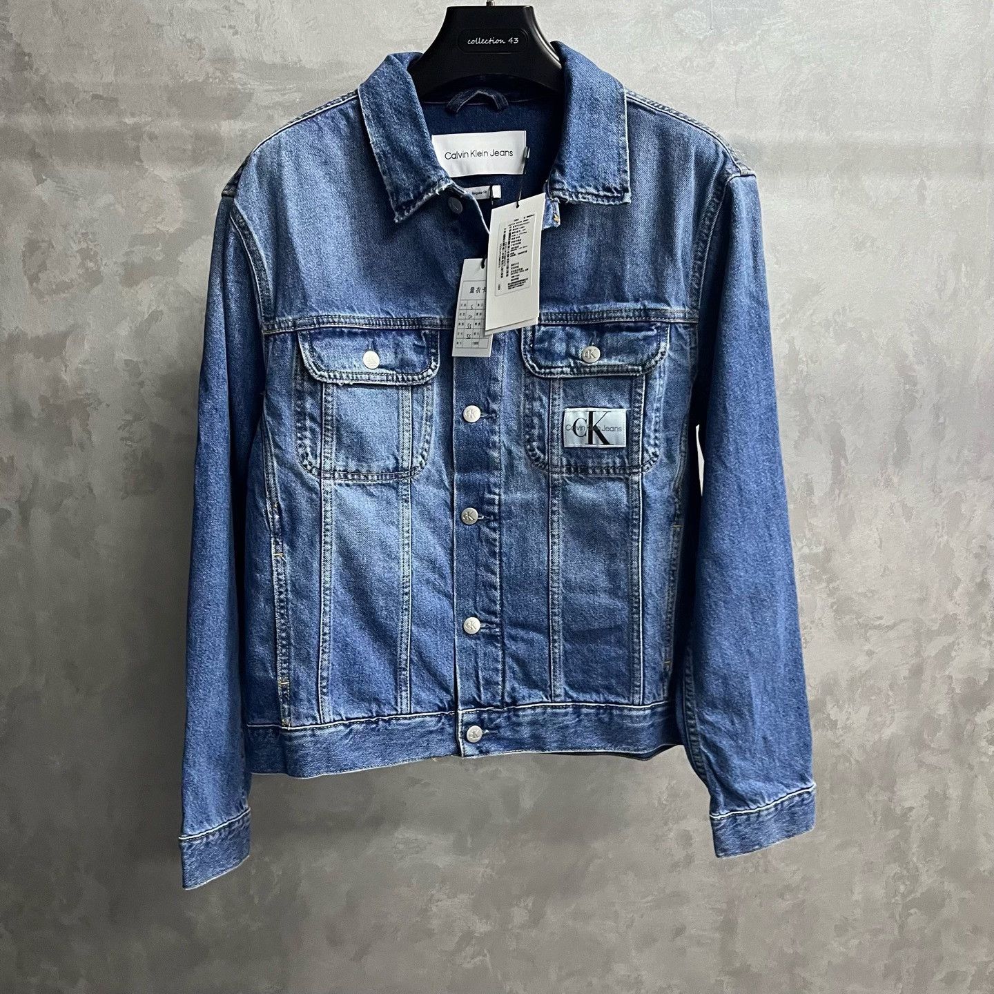 Calvin Klein Calvin Klein New Mid-Blue Solid Denim Jacket Size US S / EU 44-46 / 1 - 1 Thumbnail