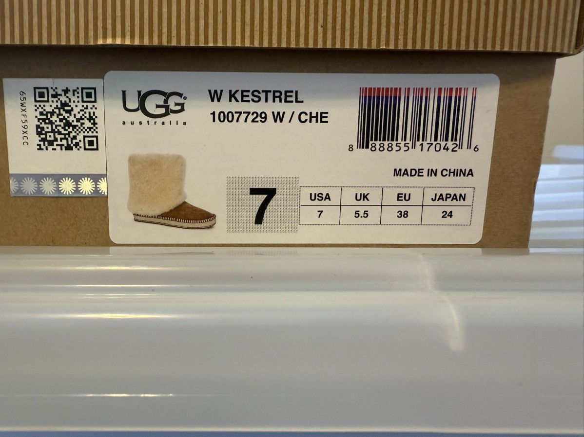 Ugg UGG boots with outer fur Size US 7 / IT 37 - 11 Thumbnail