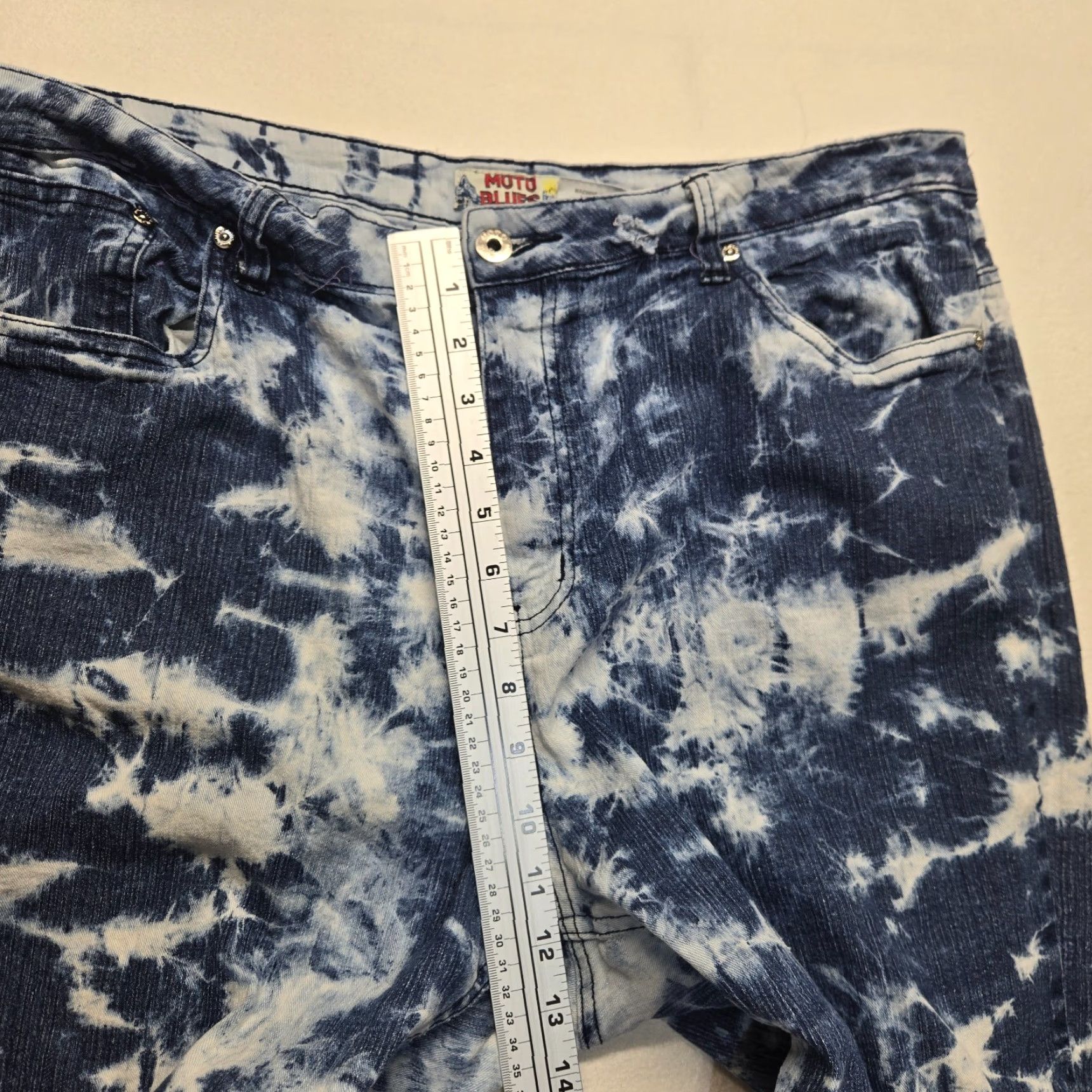 Vintage VINTAGE Moto Blues Denim Capri Shorts Plus Size 20 Blue Bleached Washed Womens Size 42" / US 20 - 4 Thumbnail
