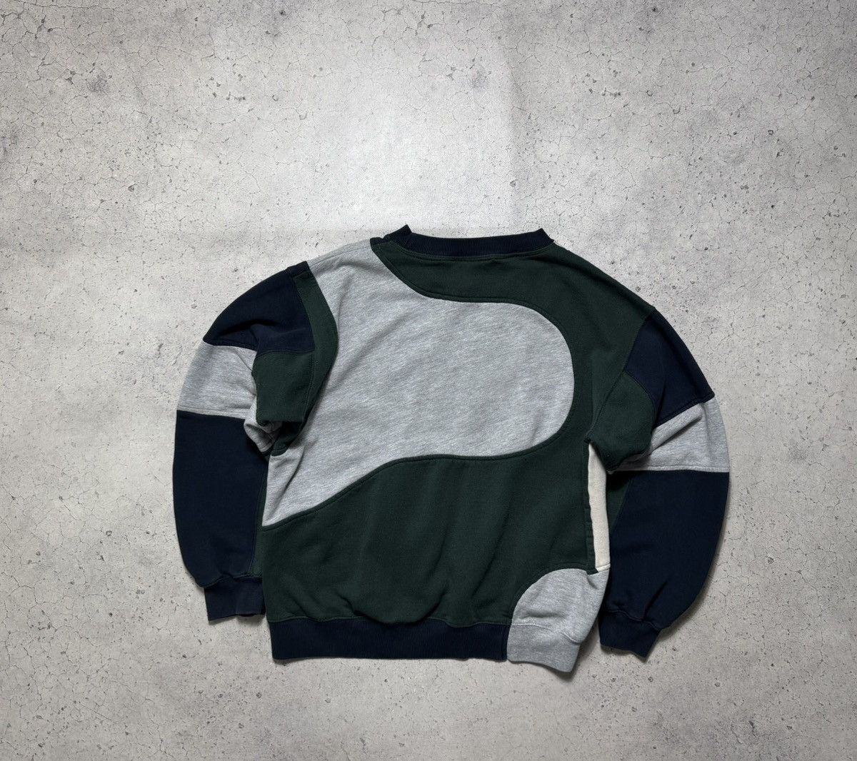 Nike Nike Vintage 90’s Big Logo Swoosh Sweatshirt Size XL Size US XL / EU 56 / 4 - 8 Thumbnail