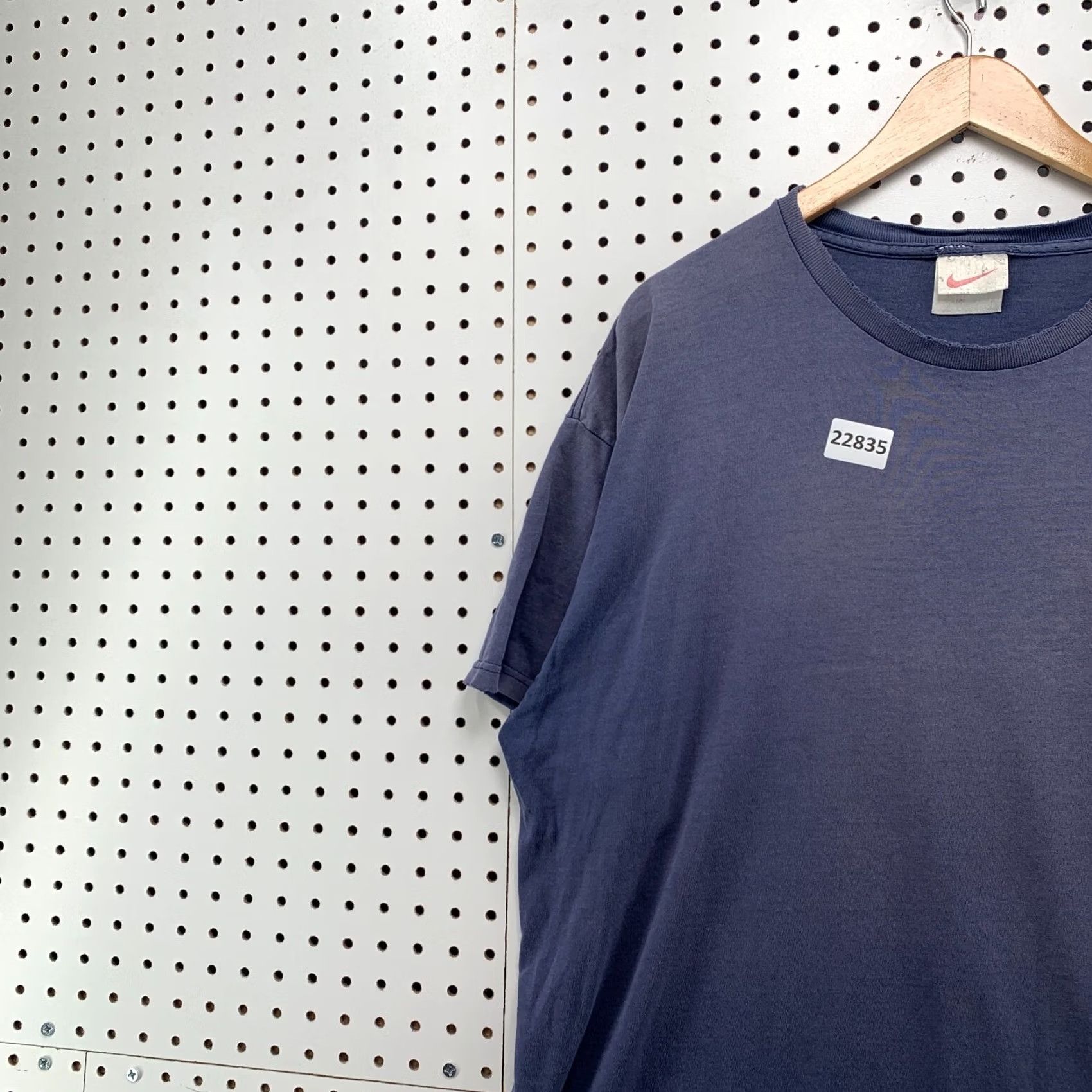 Nike VINTAGE 90s Nike SHirt Blue Embroidered Swoosh Distressed Adult XL Mens Size US XL / EU 56 / 4 - 7 Thumbnail