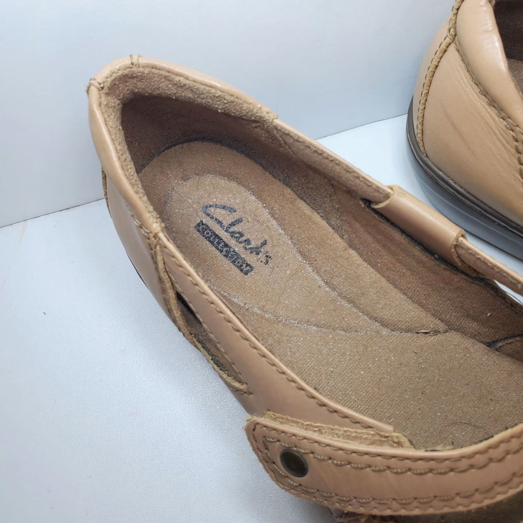 Clarks Clarks Wmns Strappy Flat Comfort Sandals Sz 6.5 Tan Beige Leather Preppy Summer Size US 7 / IT 37 - 4 Thumbnail