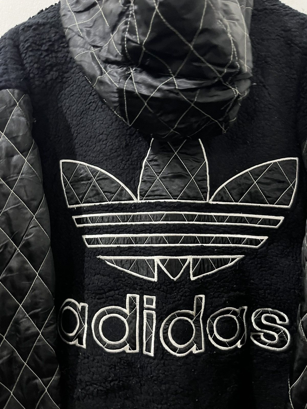 Adidas Rare 90s Adidas Big Logo Black Deep Pile Jackets Size US XL / EU 56 / 4 - 3 Thumbnail