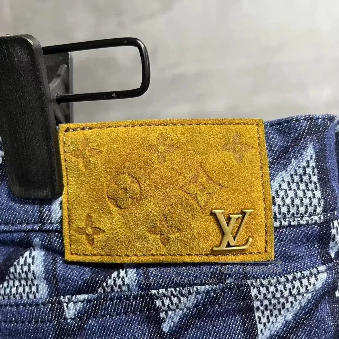 Louis Vuitton louis vuitton blue gray diamond pattern jeans. Size US 30 / EU 46 - 4 Thumbnail