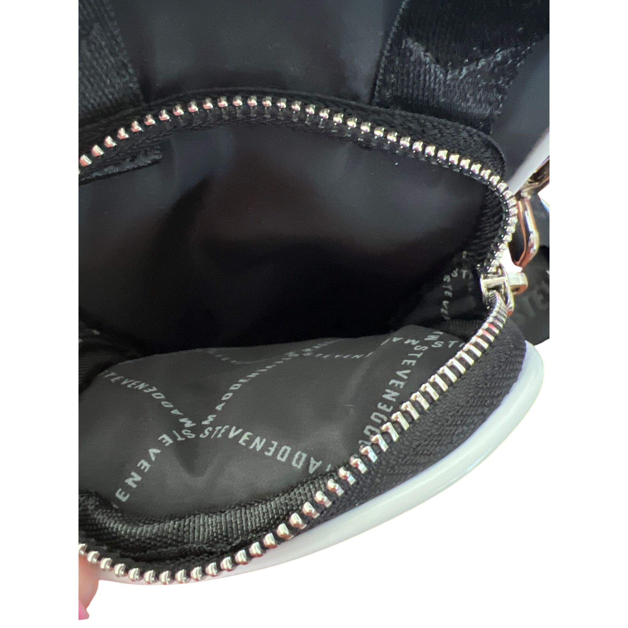 Steve Madden Steve Madden Black White Crossbody Bag Keychain BPinky Unise Size ONE SIZE - 4 Thumbnail