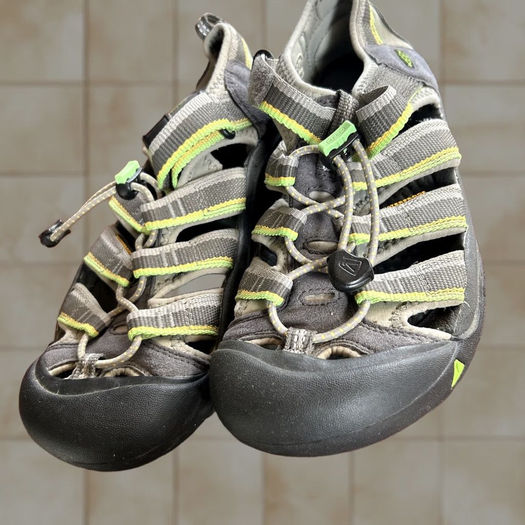 KEEN KEEN Sandal Women US 5 Gray Lime Orange Colorful Strappy EUC Gently Used Size US 5 / IT 35 - 1 Thumbnail