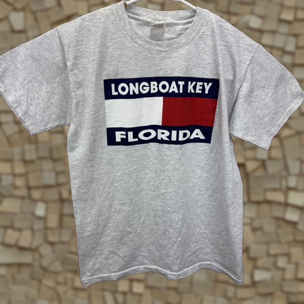 Tommy Hilfiger Vintage Murina LONGBOAT KEY FLORIDA T-SHIRT Gray Unisex Adults L Crew Neck Short Sleeve 90s USA Flag Graphic Floral Pattern? Wait no dais. Size US L / EU 52-54 / 3 - 1 Thumbnail