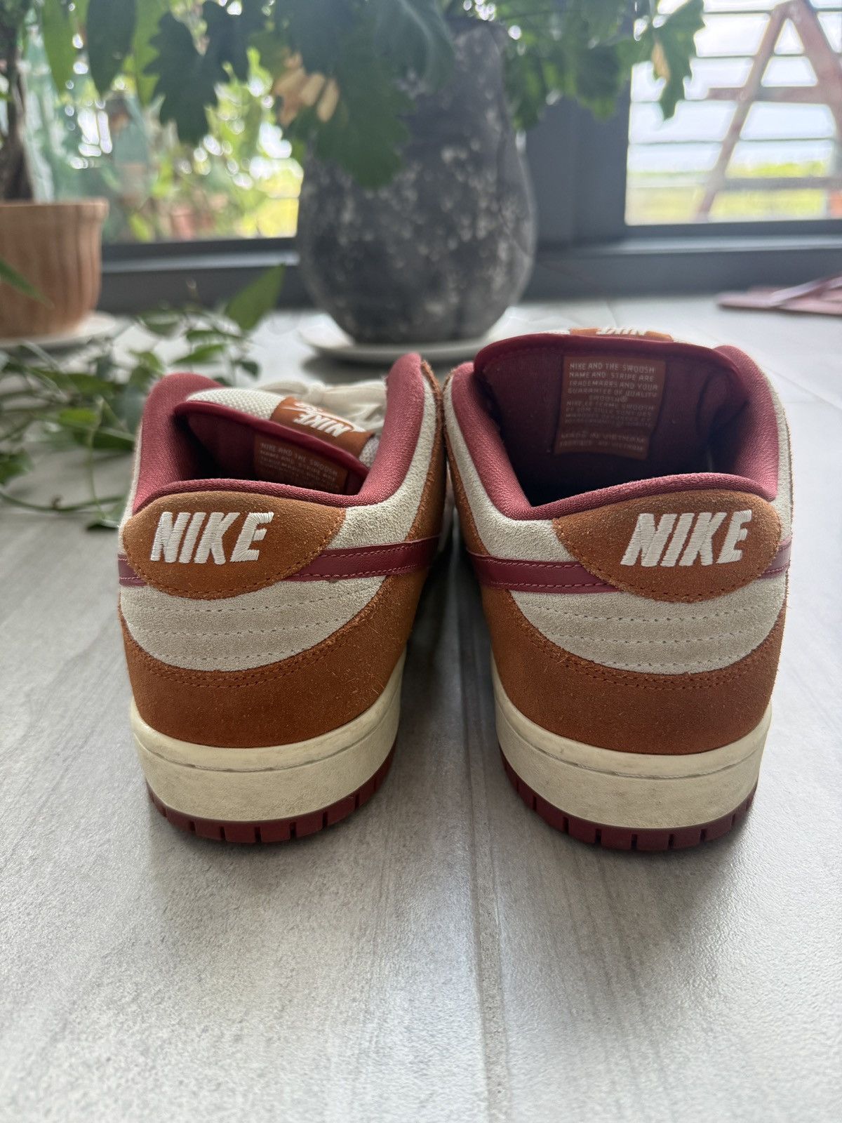 Nike SB Russet Nike SB Dunk Low Pro Size US 10.5 / EU 43-44 - 7 Thumbnail