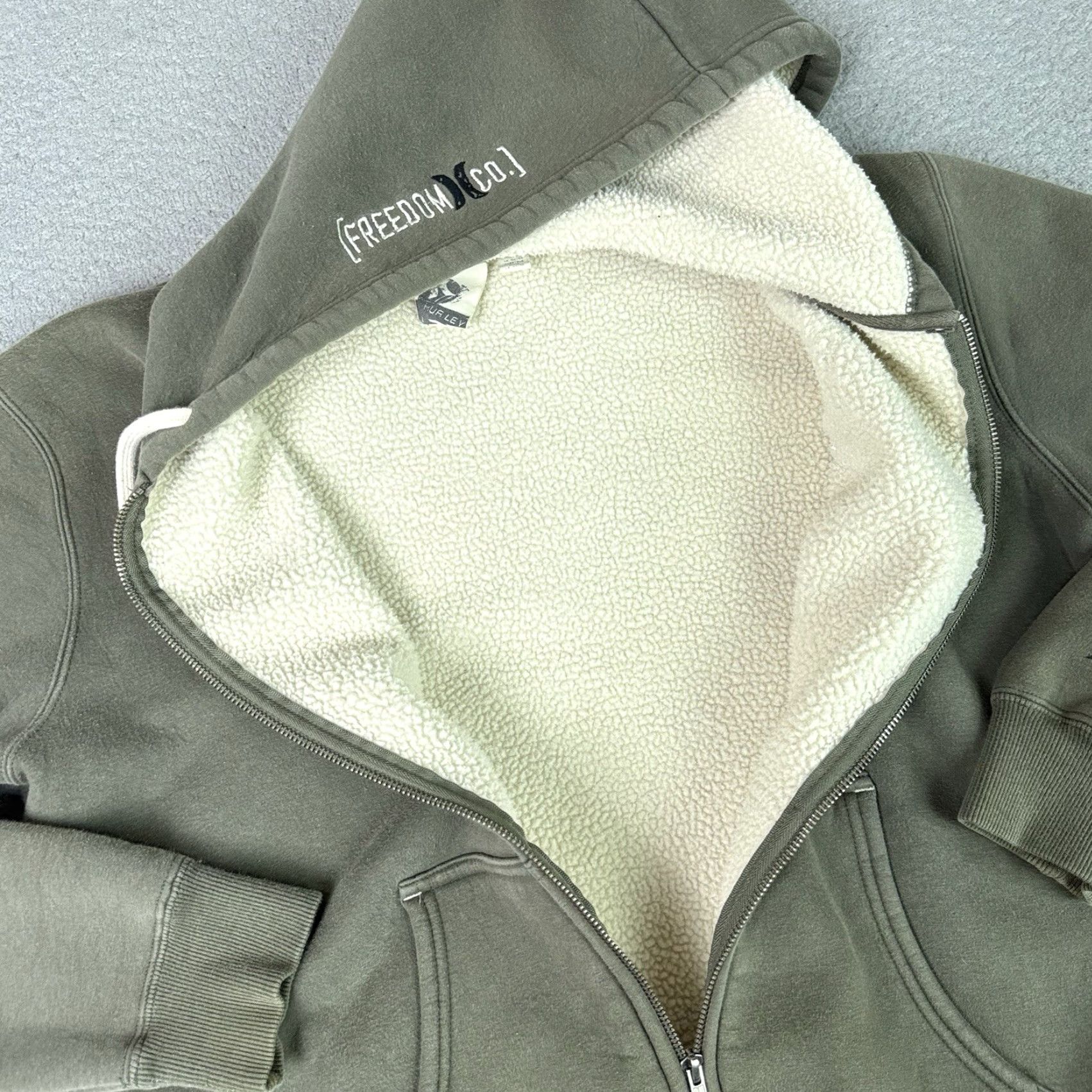 Hurley VINTAGE Hurley Hoodie Adult L Gray Surfer Skater Zip Sherpa Y2K Rare Jacket L Mens Size US L / EU 52-54 / 3 - 7 Thumbnail