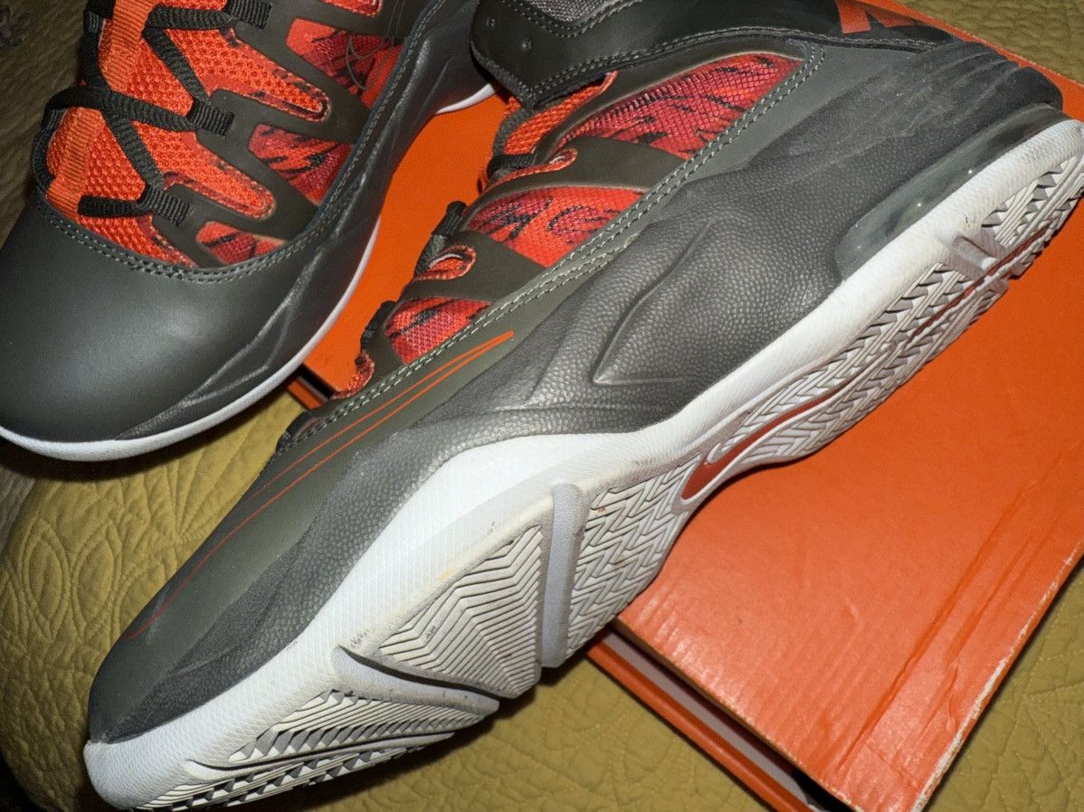 Nike Nike Air Max Stutter Step Grey/Orange size 9 VNDS! Size US 9 / EU 42 - 20 Thumbnail