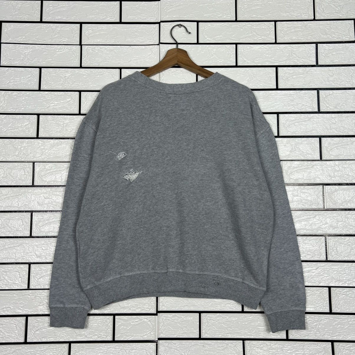 Tommy Jeans TOMMY JEANS Big Logo Distressed Sweatshirt #4065-C185 Size US M / EU 48-50 / 2 - 13 Thumbnail