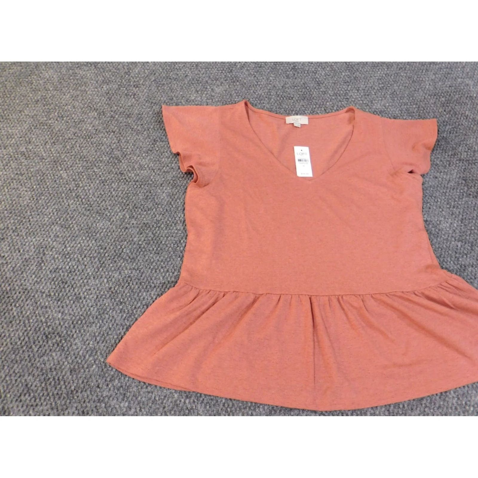 Ann Taylor Ann Taylor Loft Blouse Shirt Womens Medium Pink V-Neck Knit Pollover Pullover Ruffle Short Sleeve Casual Knitt Colorful Stretch Basic Size M / US 6-8 / IT 42-44 - 3 Thumbnail