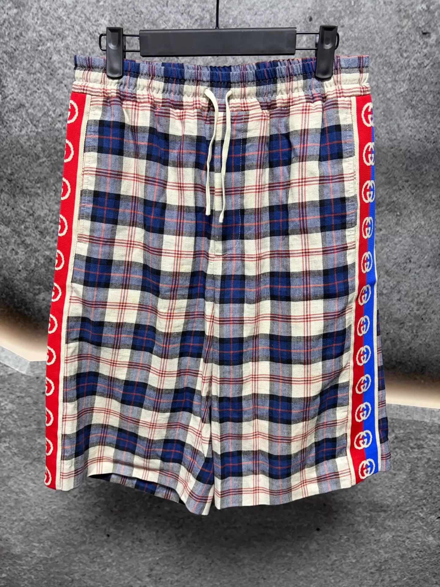 Gucci Men's Gingham Short IT44 Red/Blue Trim