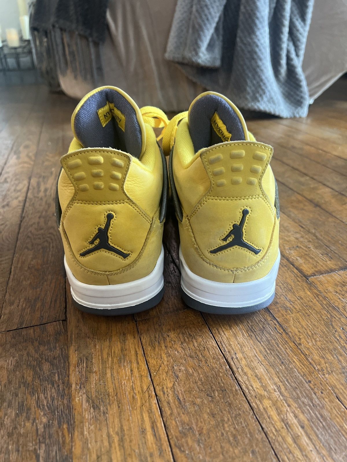 Jordan Brand Jordan Retro 4 Lightning Size US 12 / EU 45 - 6 Thumbnail