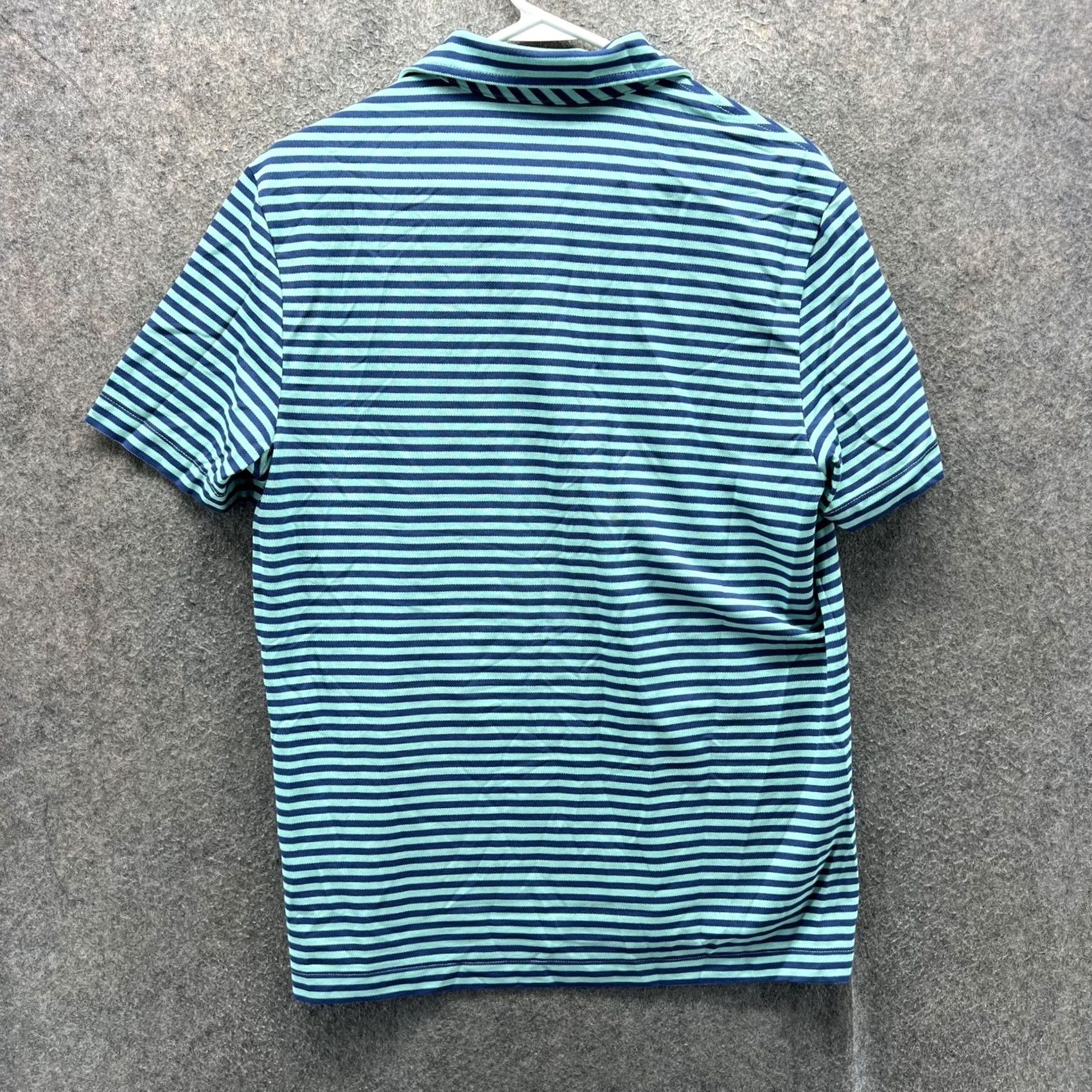 Vineyard Vines Vineyard Vines Polo Shirt Mens M Blue Stripe Performance Pocket Golf Casual Shirt Size US M / EU 48-50 / 2 - 2 Thumbnail
