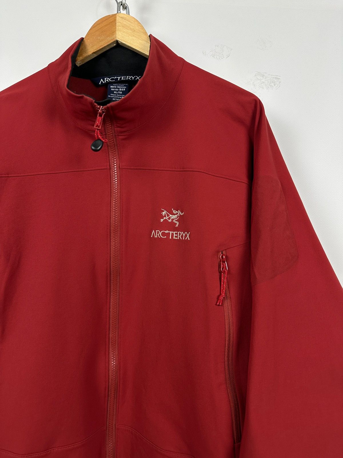 Arc'teryx Vintage Arcteryx Gamma MX Red Softshell Jacket Size US XL / EU 56 / 4 - 7 Thumbnail